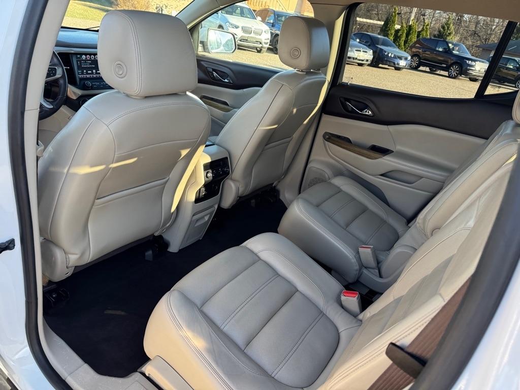 GMC Acadia AWD 4dr Denali 2017