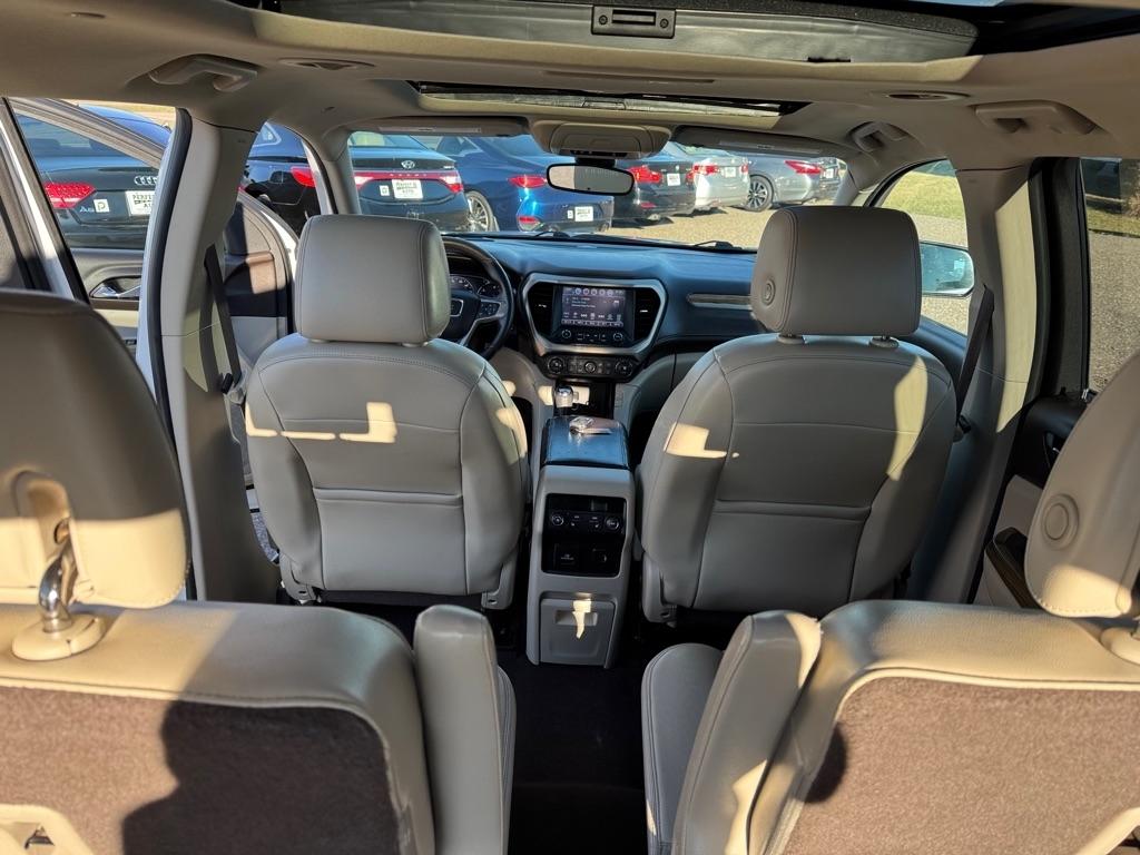 GMC Acadia AWD 4dr Denali 2017