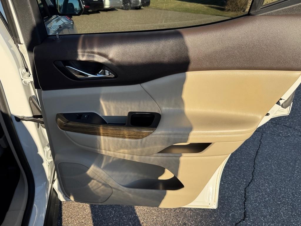 GMC Acadia AWD 4dr Denali 2017