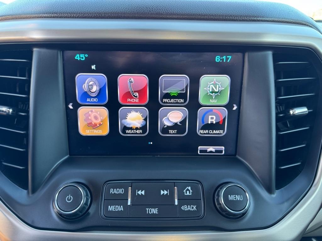 GMC Acadia AWD 4dr Denali 2017