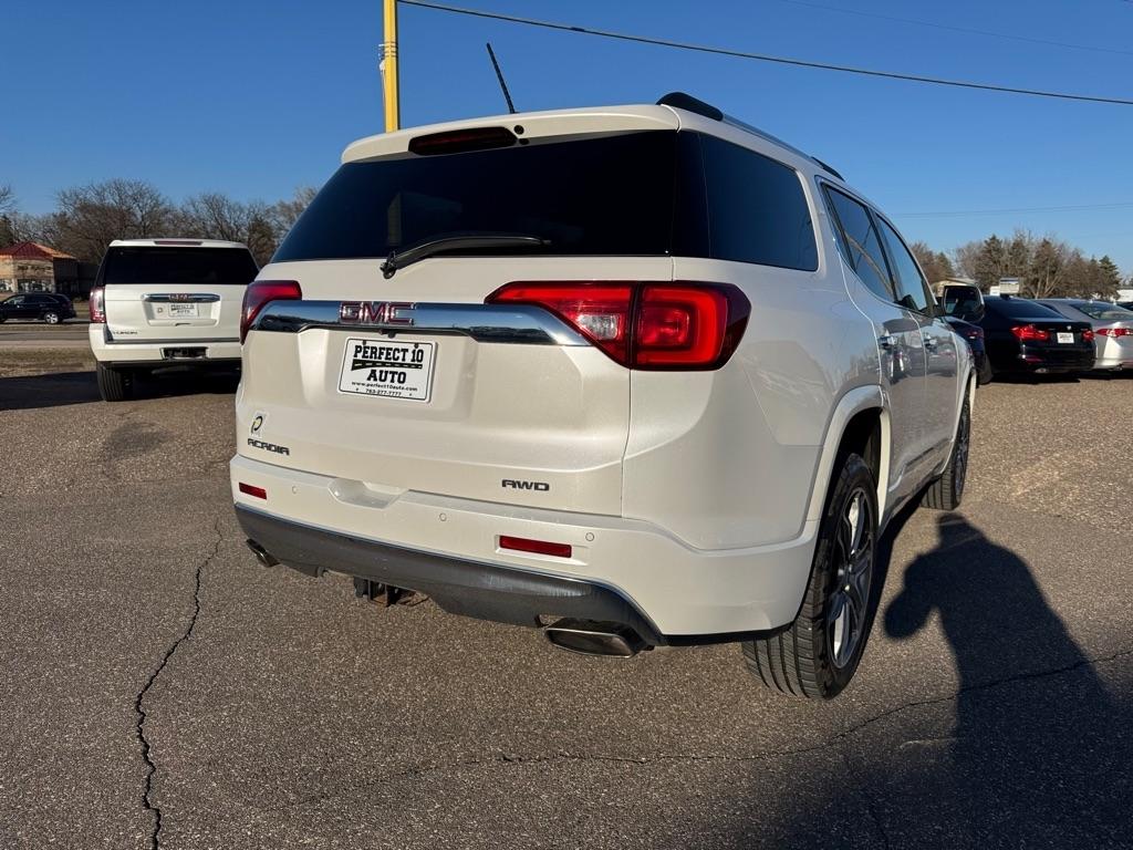 GMC Acadia AWD 4dr Denali 2017