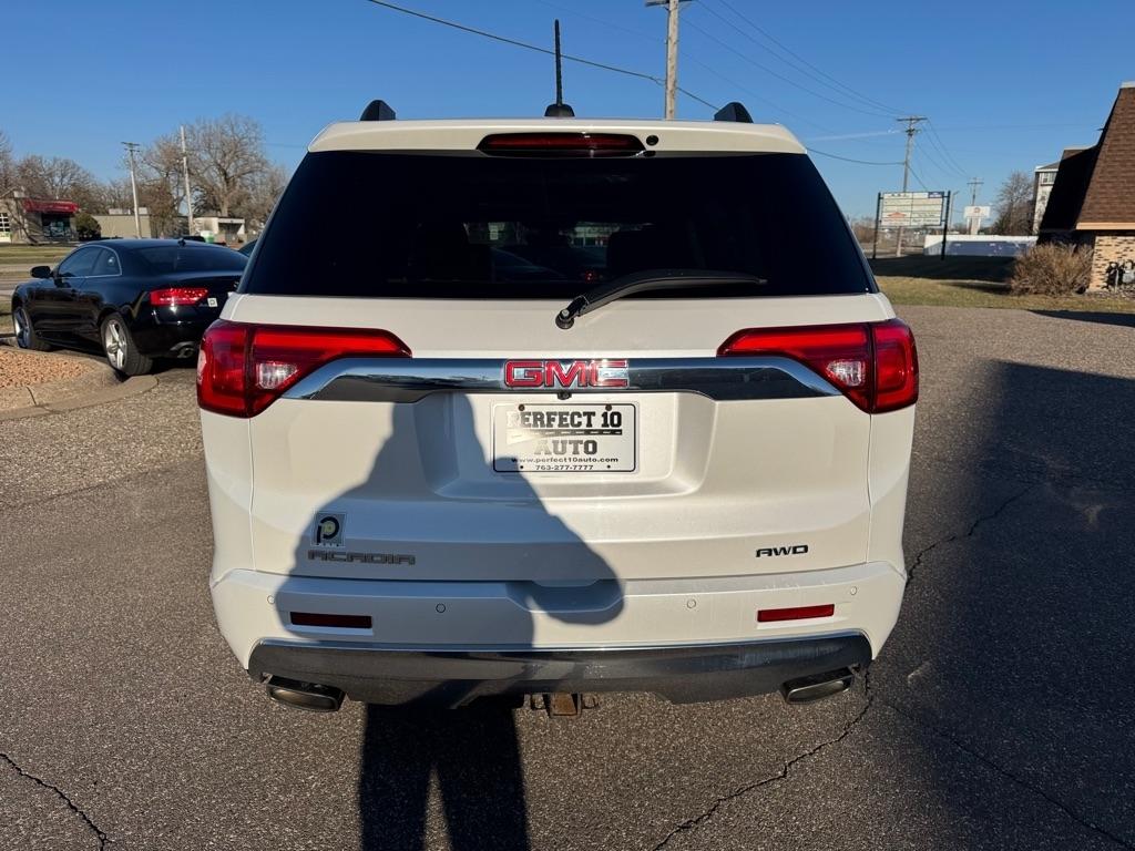 GMC Acadia AWD 4dr Denali 2017