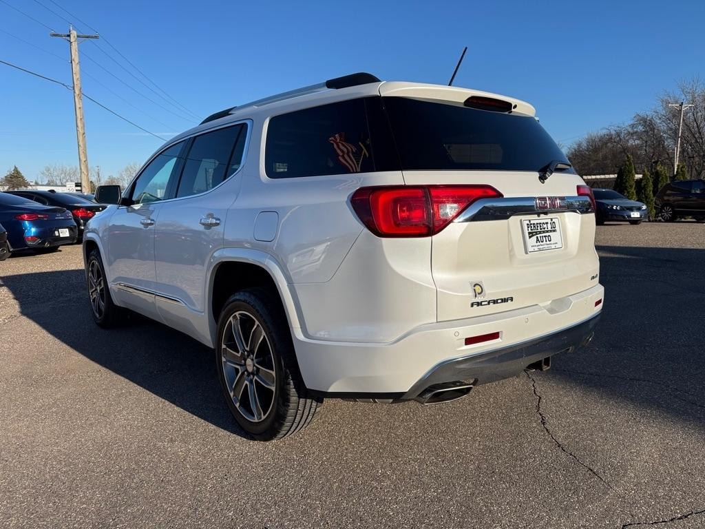 GMC Acadia AWD 4dr Denali 2017