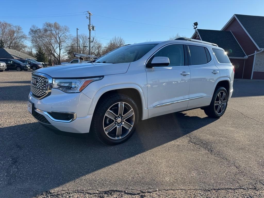GMC Acadia AWD 4dr Denali 2017
