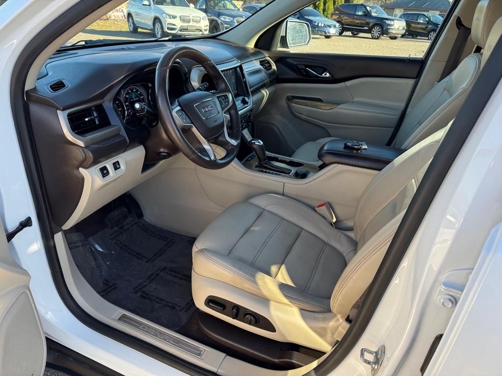 GMC Acadia AWD 4dr Denali 2017