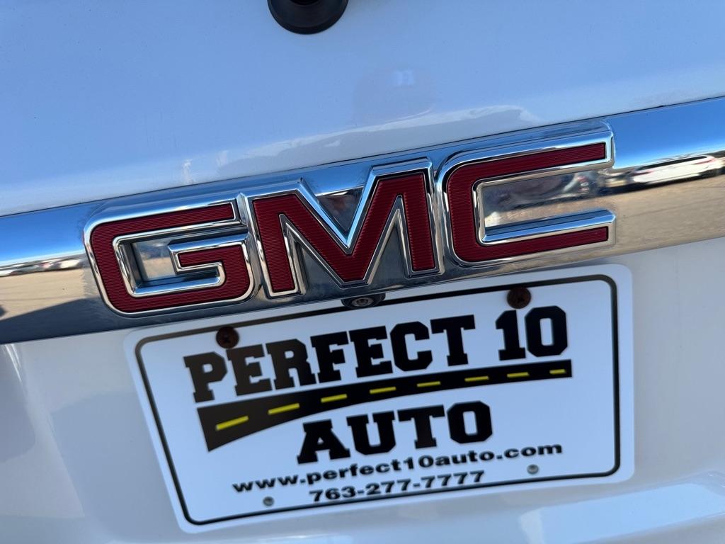 GMC Acadia AWD 4dr Denali 2017