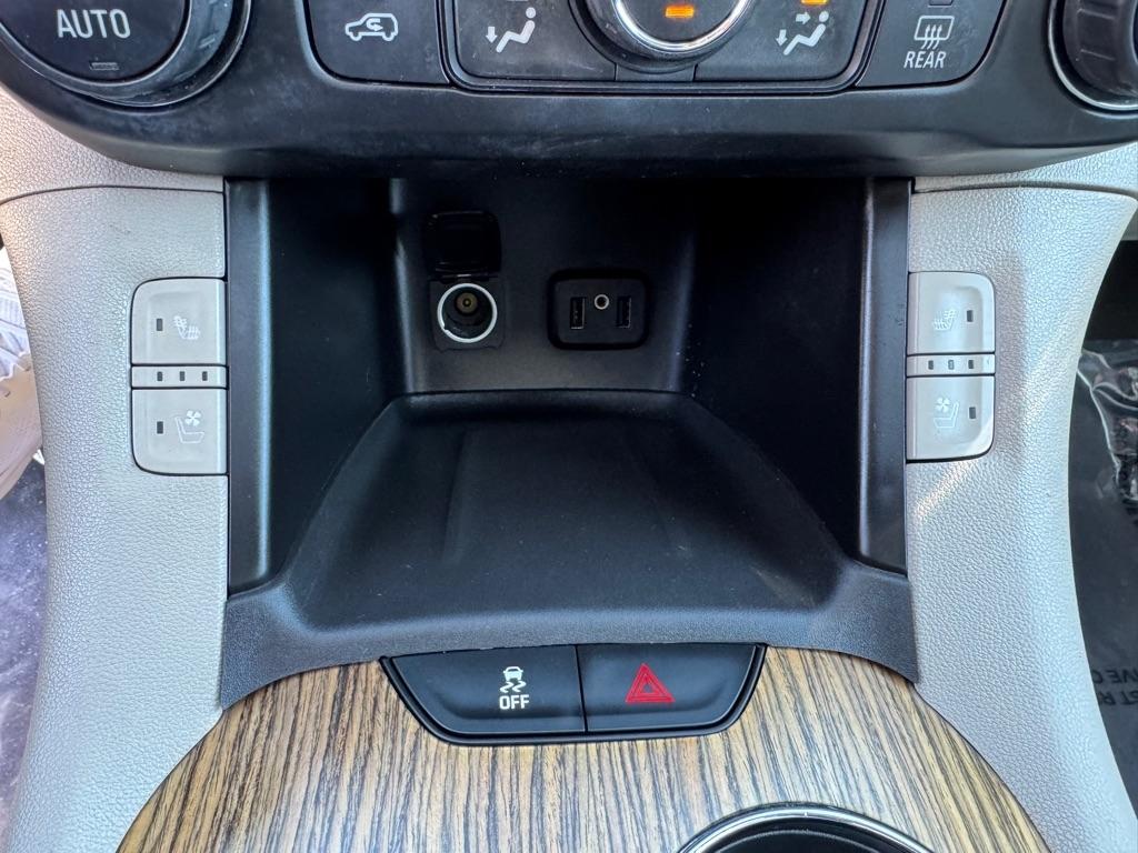 GMC Acadia AWD 4dr Denali 2017