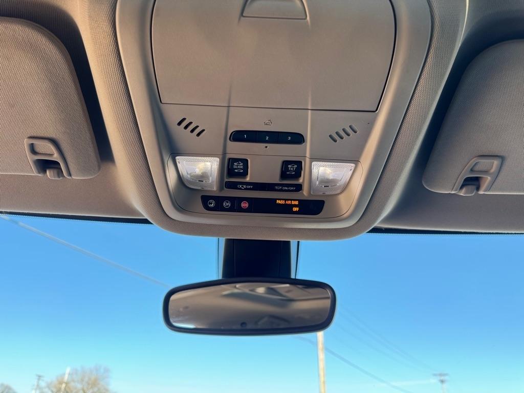 GMC Acadia AWD 4dr Denali 2017