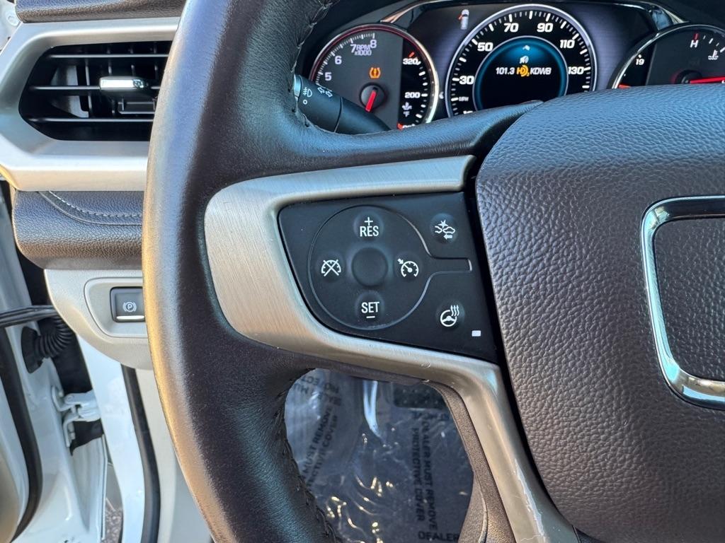 GMC Acadia AWD 4dr Denali 2017