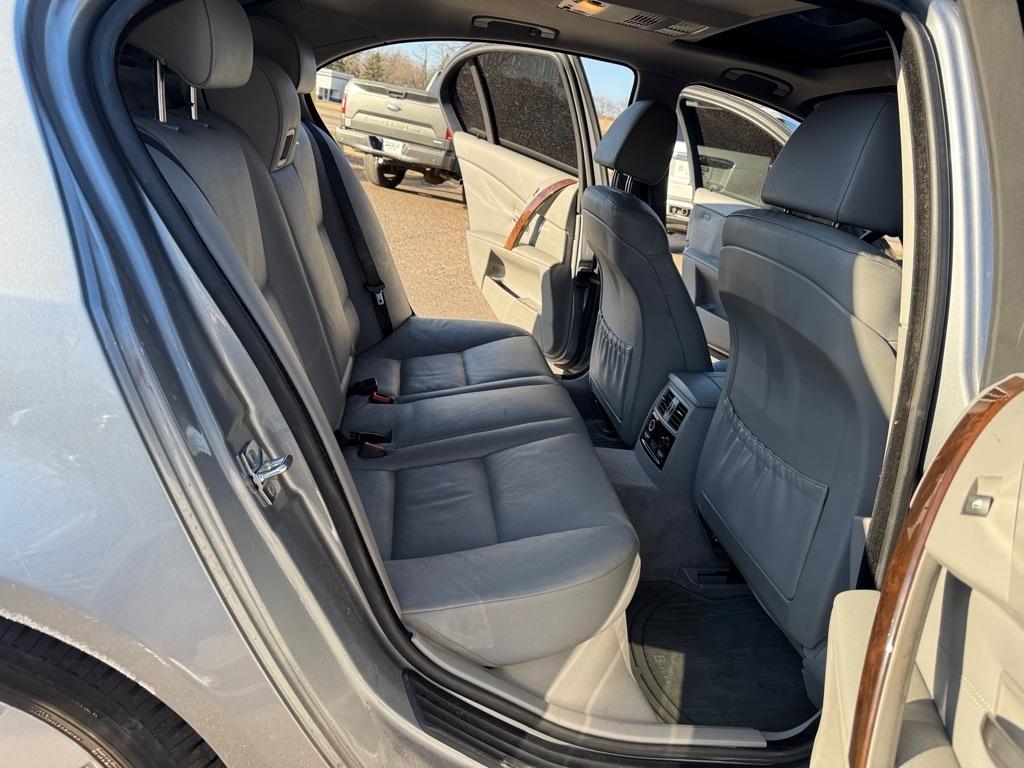 BMW 5 Series 4dr Sdn 525xi AWD 2007