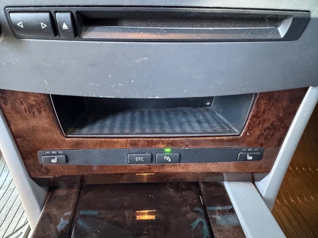 BMW 5 Series 4dr Sdn 525xi AWD 2007