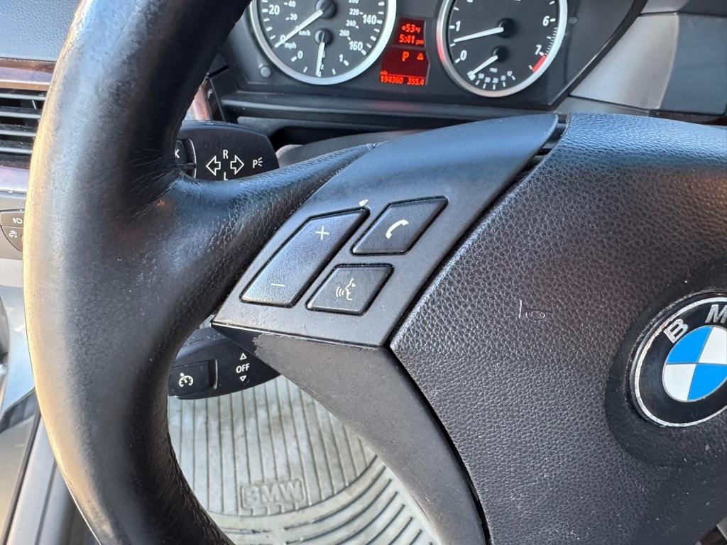 BMW 5 Series 4dr Sdn 525xi AWD 2007