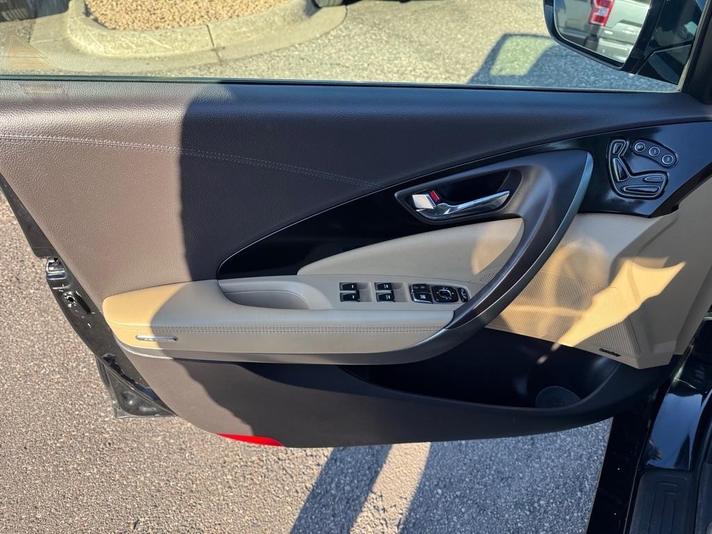 Hyundai Azera 4dr Sdn Limited 2015