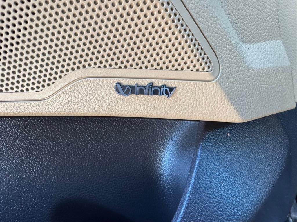 Hyundai Azera 4dr Sdn Limited 2015