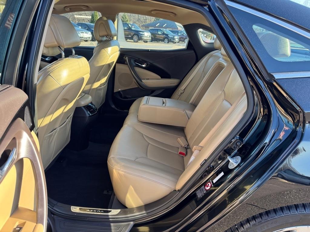 Hyundai Azera 4dr Sdn Limited 2015