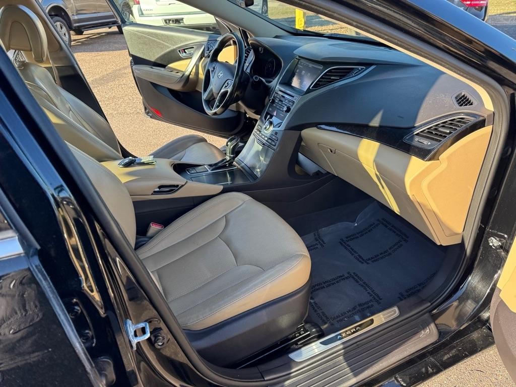 Hyundai Azera 4dr Sdn Limited 2015