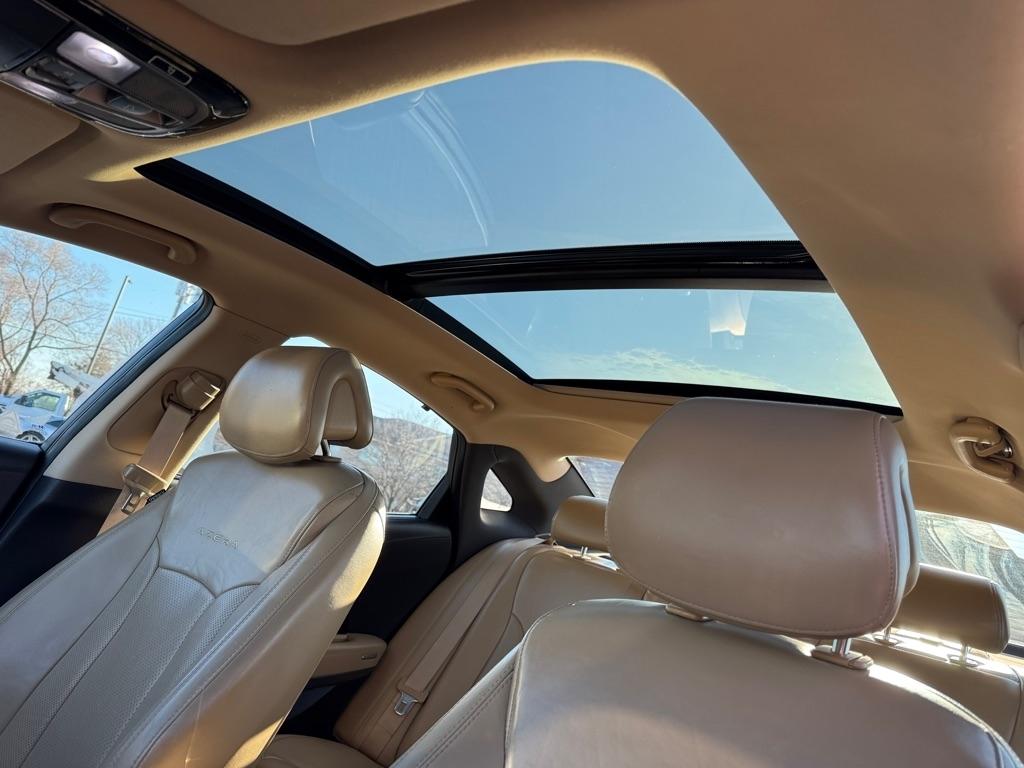 Hyundai Azera 4dr Sdn Limited 2015