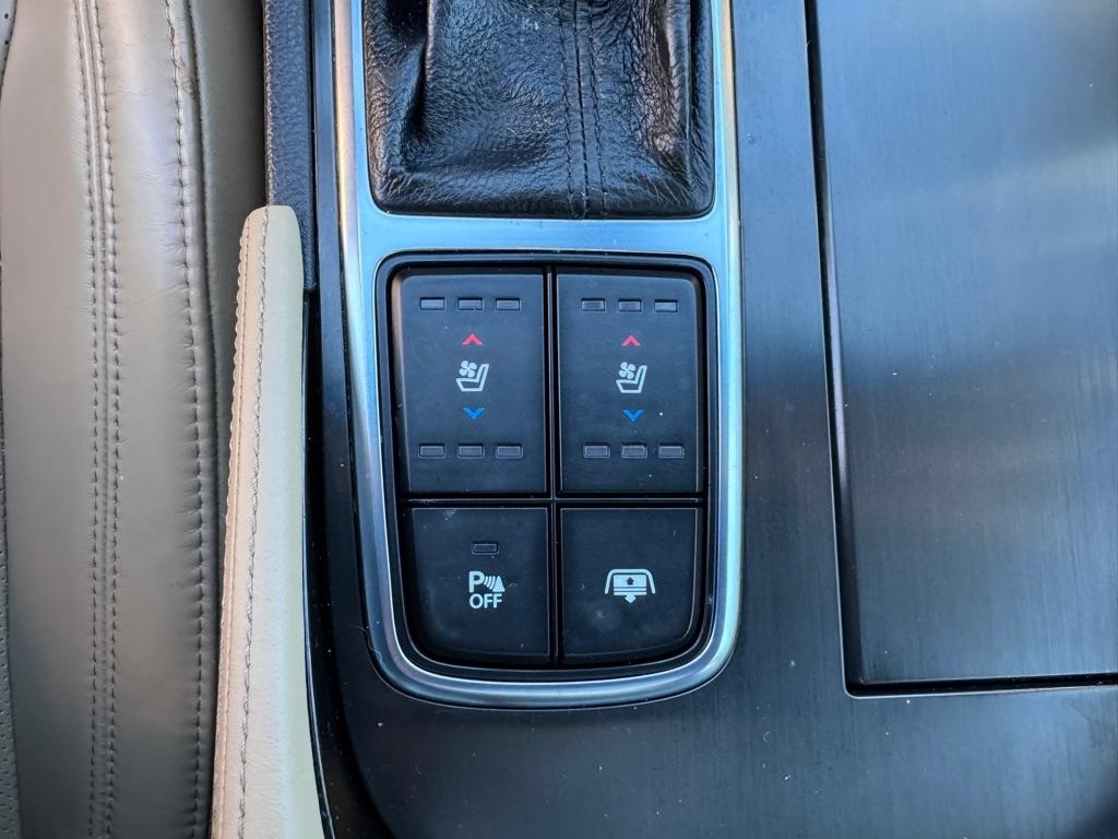 Hyundai Azera 4dr Sdn Limited 2015