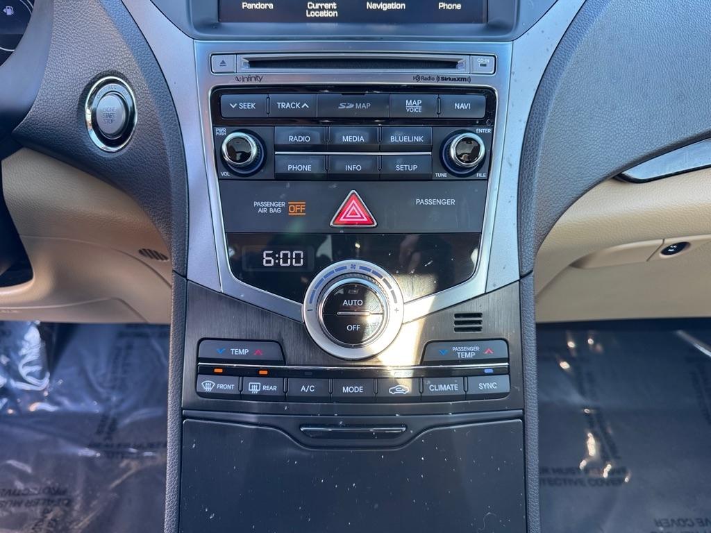 Hyundai Azera 4dr Sdn Limited 2015