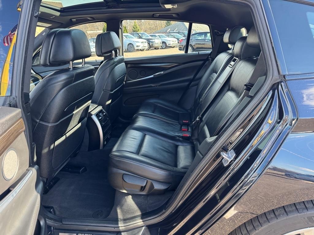 BMW 5 Series 550i xDrive Gran Turismo 2017