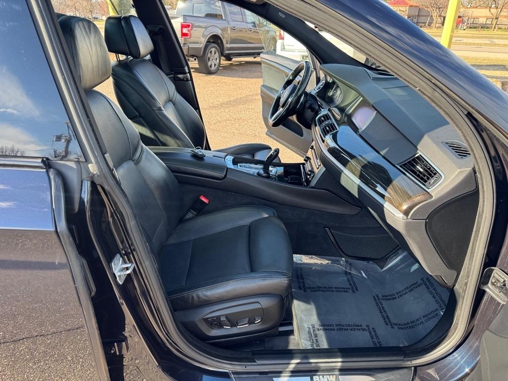 BMW 5 Series 550i xDrive Gran Turismo 2017