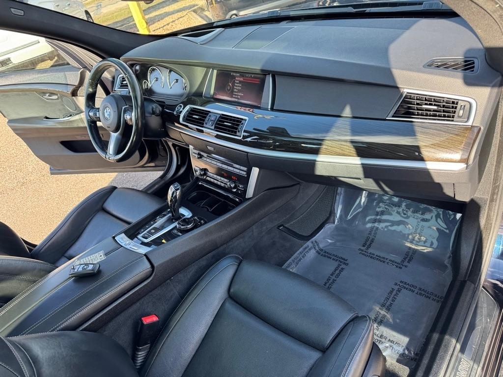 BMW 5 Series 550i xDrive Gran Turismo 2017