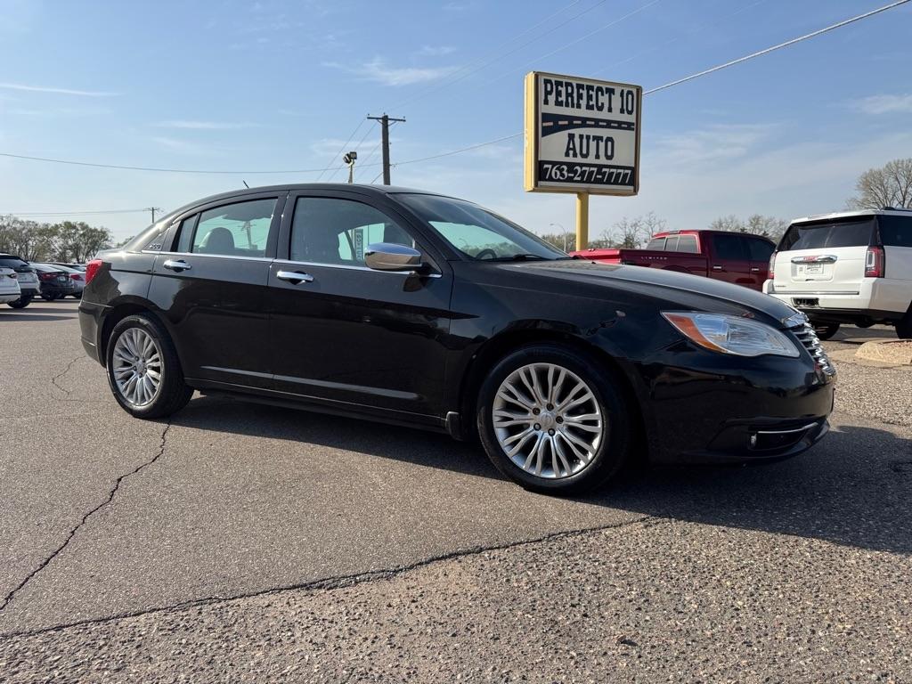 Chrysler 200 4dr Sdn Limited 2013