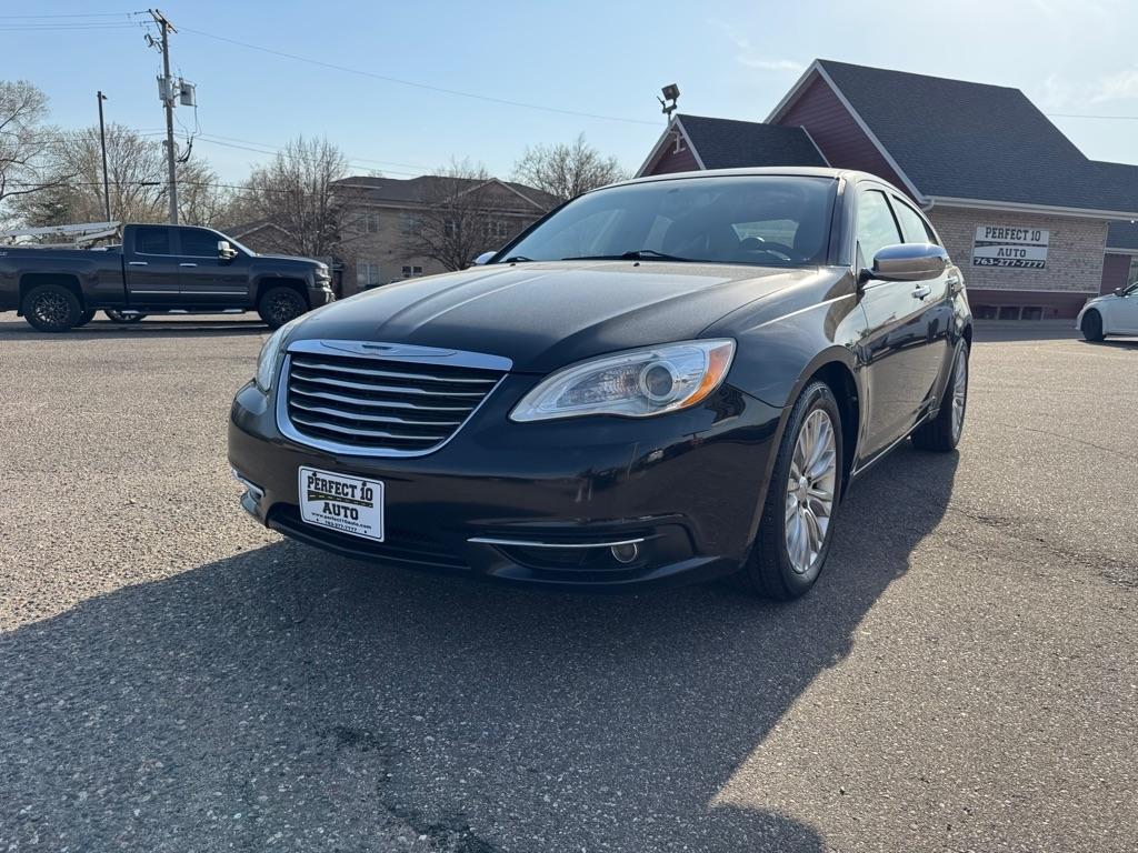 Chrysler 200 4dr Sdn Limited 2013