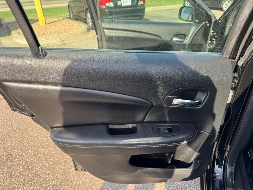 Chrysler 200 4dr Sdn Limited 2013