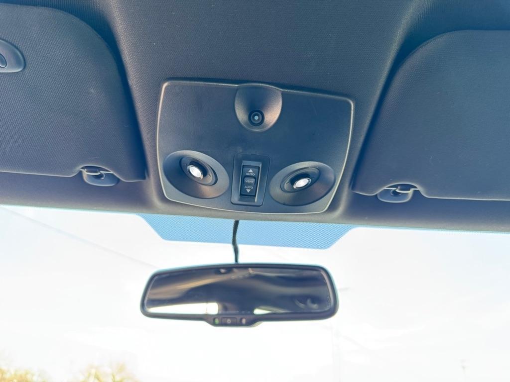 Chrysler 200 4dr Sdn Limited 2013