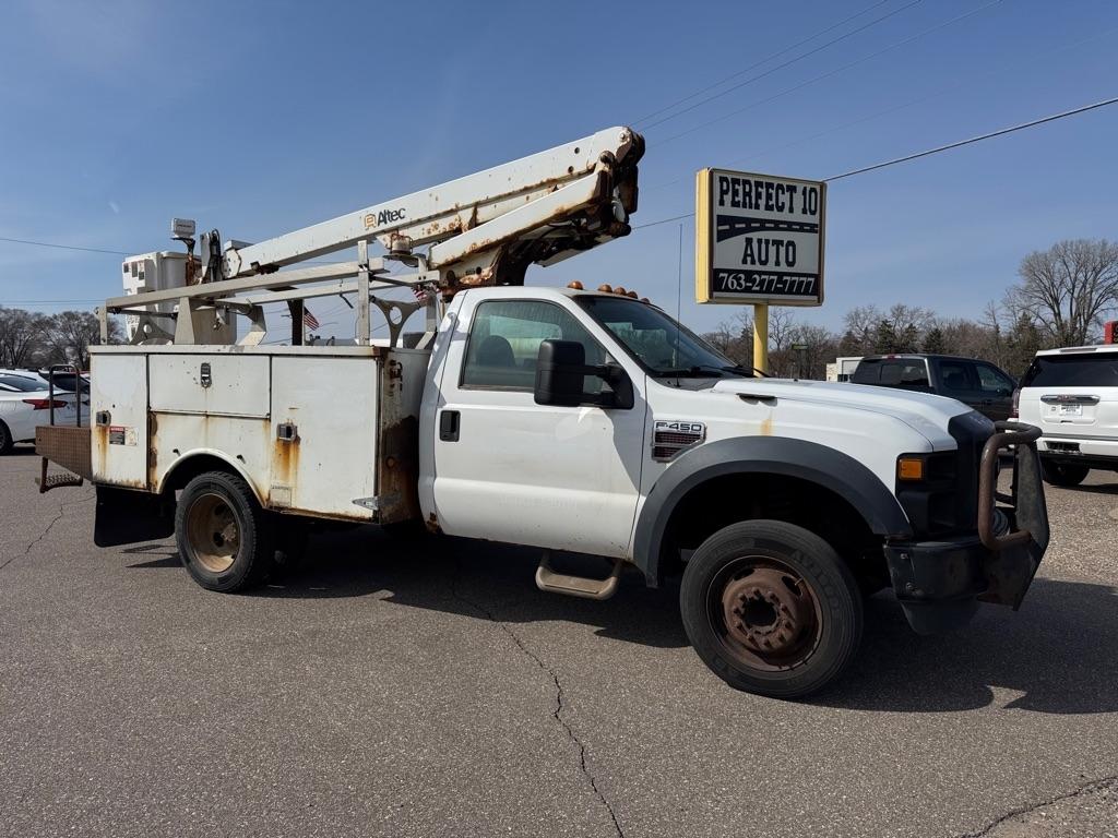 Ford Super Duty F-450 DRW 2WD Reg Cab 141" WB 60" CA XLT 2009