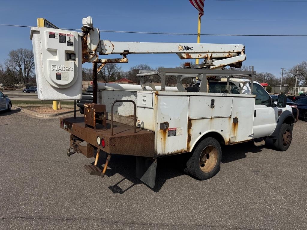 Ford Super Duty F-450 DRW 2WD Reg Cab 141" WB 60" CA XLT 2009