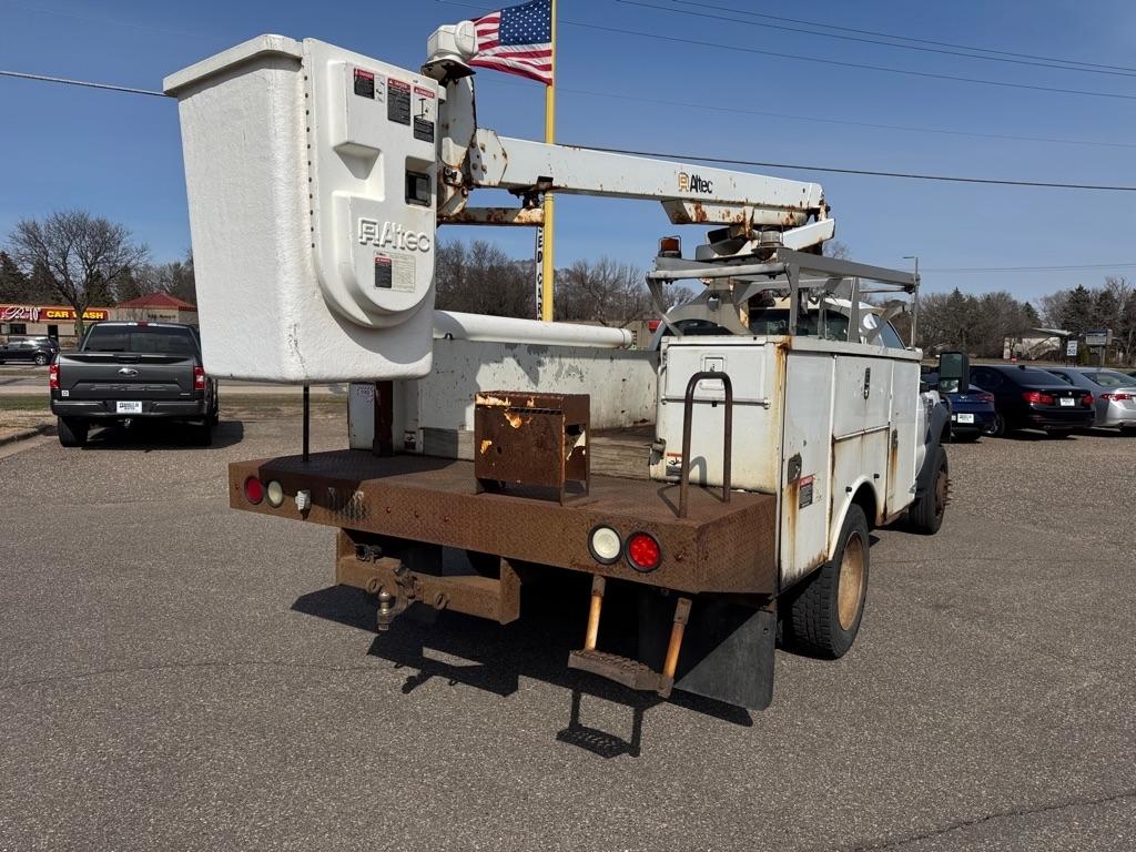 Ford Super Duty F-450 DRW 2WD Reg Cab 141" WB 60" CA XLT 2009