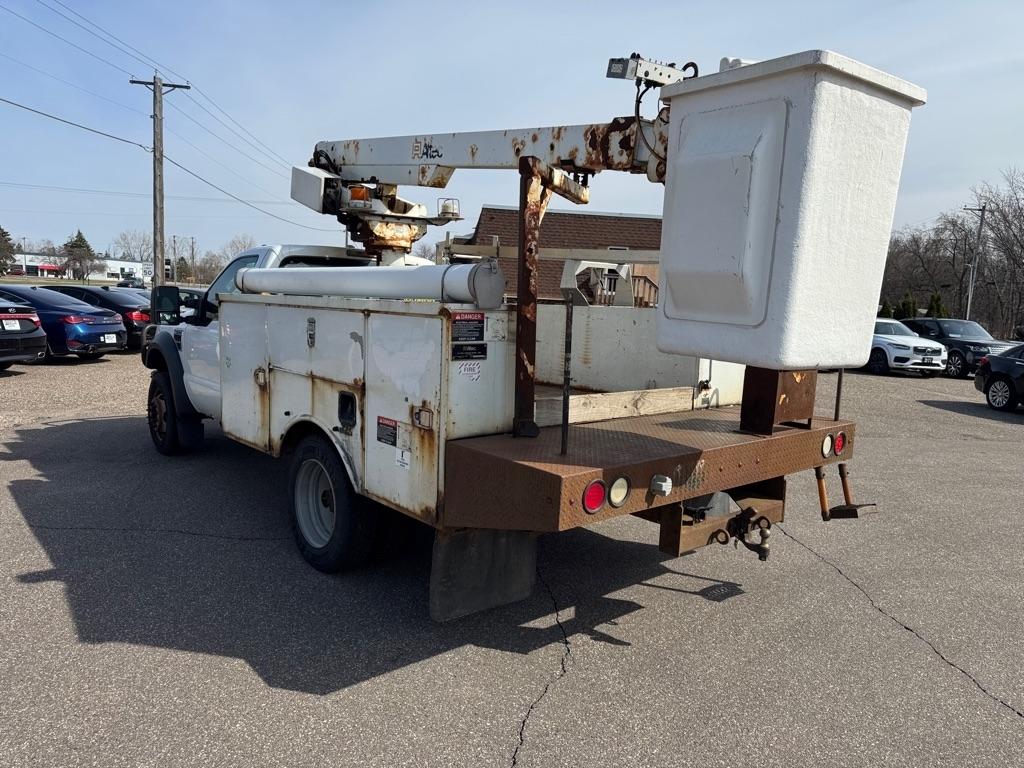 Ford Super Duty F-450 DRW 2WD Reg Cab 141" WB 60" CA XLT 2009