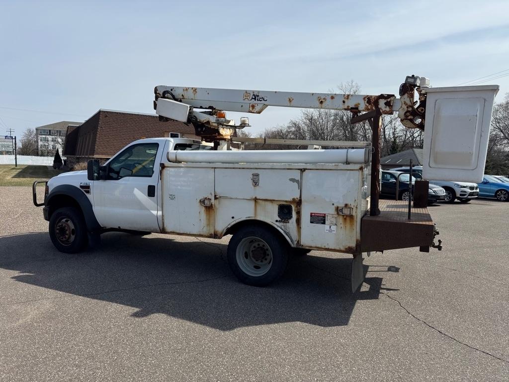 Ford Super Duty F-450 DRW 2WD Reg Cab 141" WB 60" CA XLT 2009