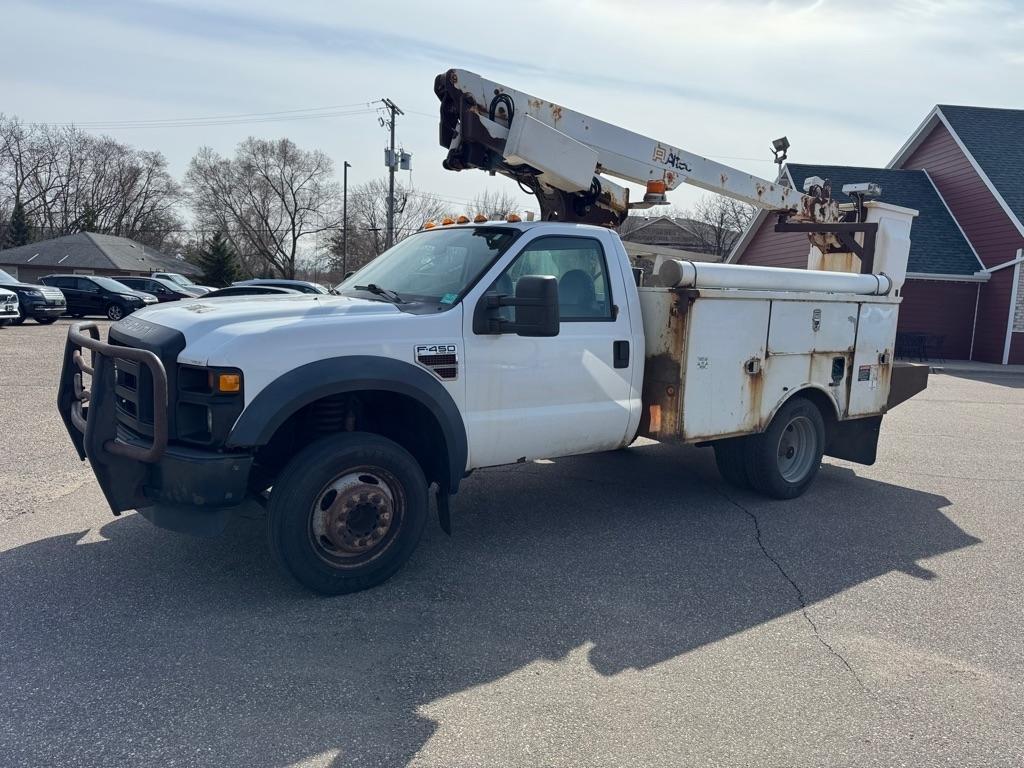 Ford Super Duty F-450 DRW 2WD Reg Cab 141" WB 60" CA XLT 2009