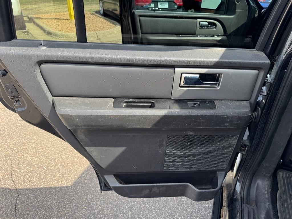 Ford Expedition 4WD 4dr Limited 2013