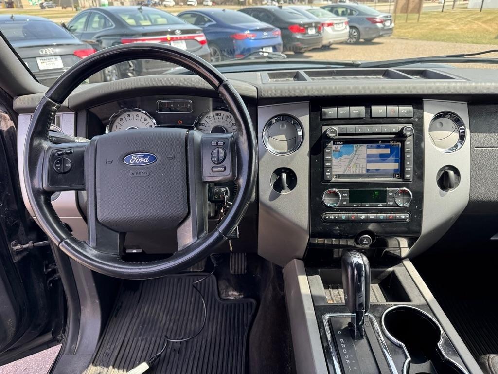 Ford Expedition 4WD 4dr Limited 2013