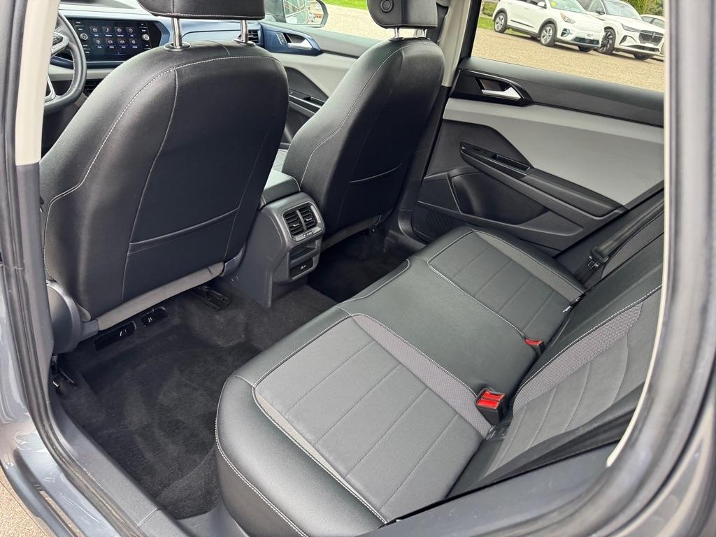 Volkswagen Taos SE FWD 2022