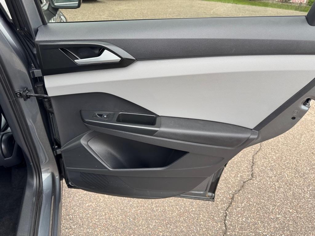 Volkswagen Taos SE FWD 2022
