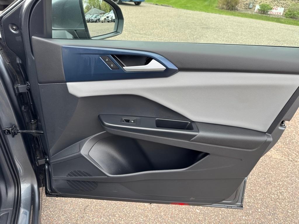 Volkswagen Taos SE FWD 2022