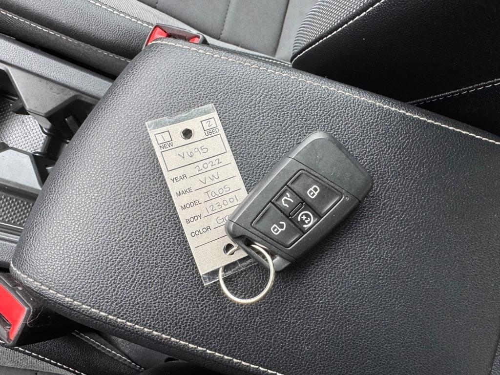 Volkswagen Taos SE FWD 2022