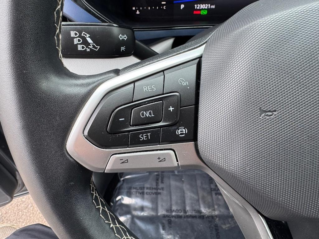 Volkswagen Taos SE FWD 2022