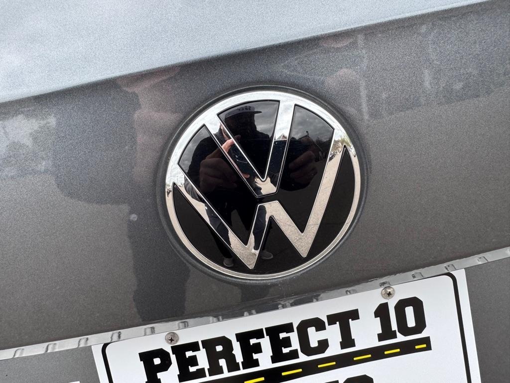 Volkswagen Taos SE FWD 2022
