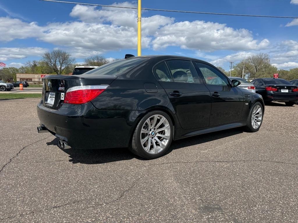 BMW 5 Series 4dr Sdn M5 RWD 2008
