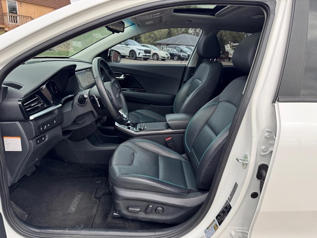 Kia Niro EV EX Premium FWD 2022