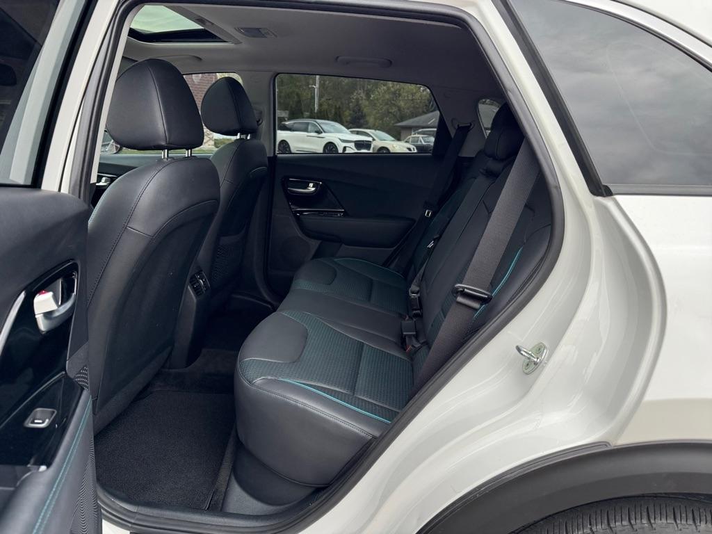 Kia Niro EV EX Premium FWD 2022