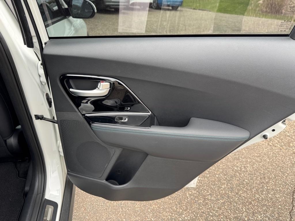 Kia Niro EV EX Premium FWD 2022