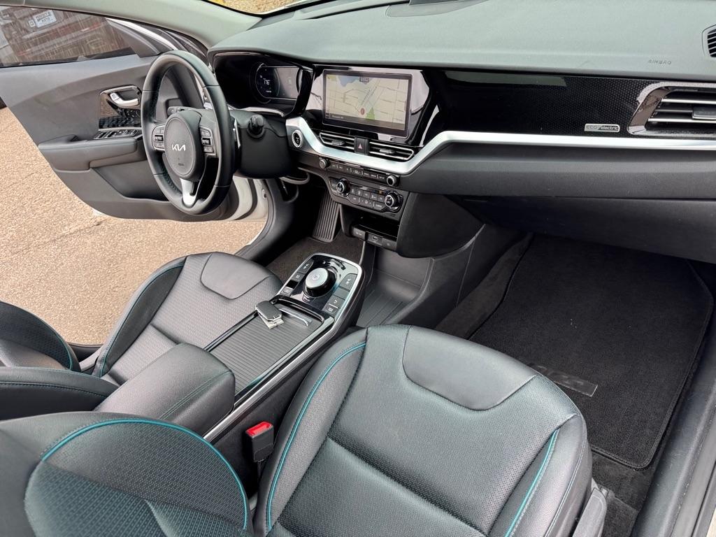 Kia Niro EV EX Premium FWD 2022