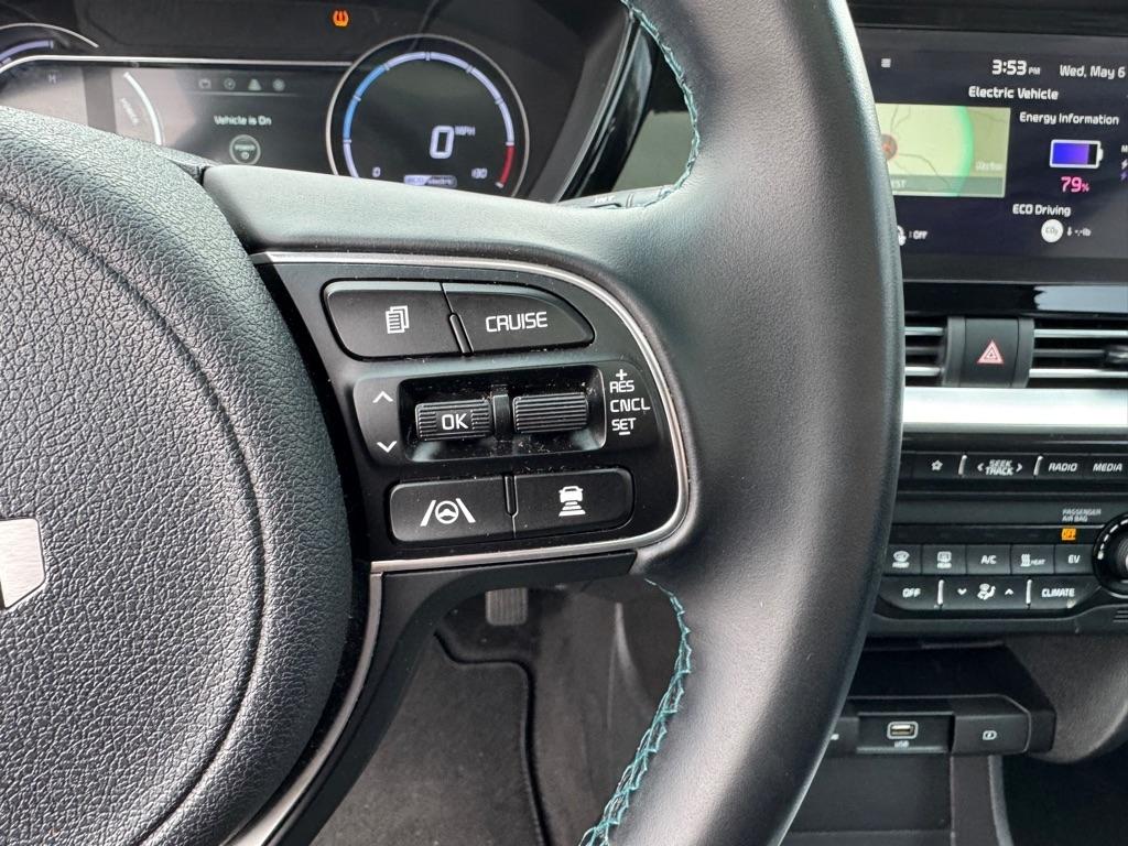 Kia Niro EV EX Premium FWD 2022